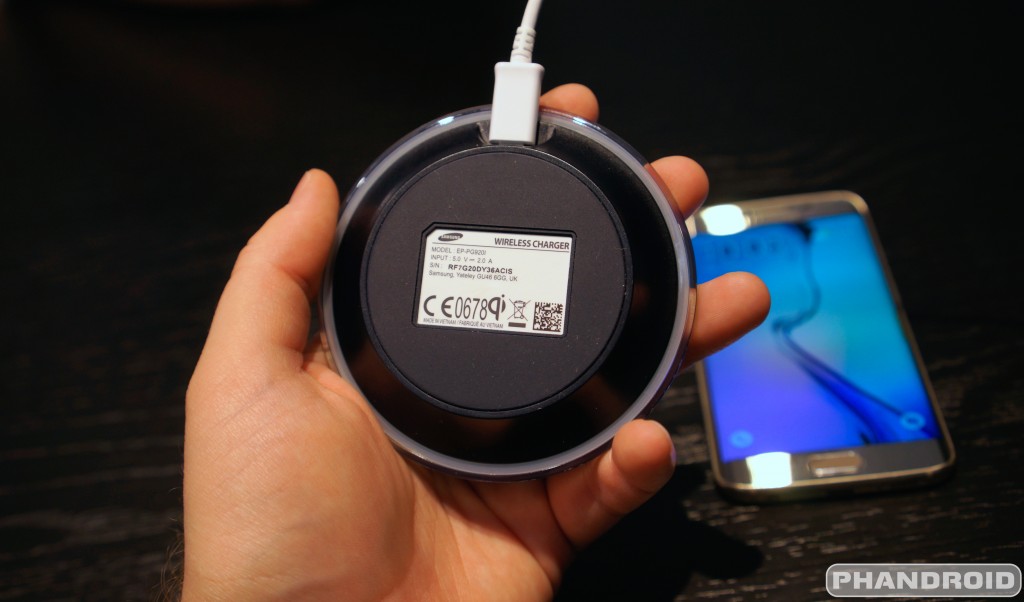 Samsung-Galaxy-S6-wireless-charger-EP-PG9201